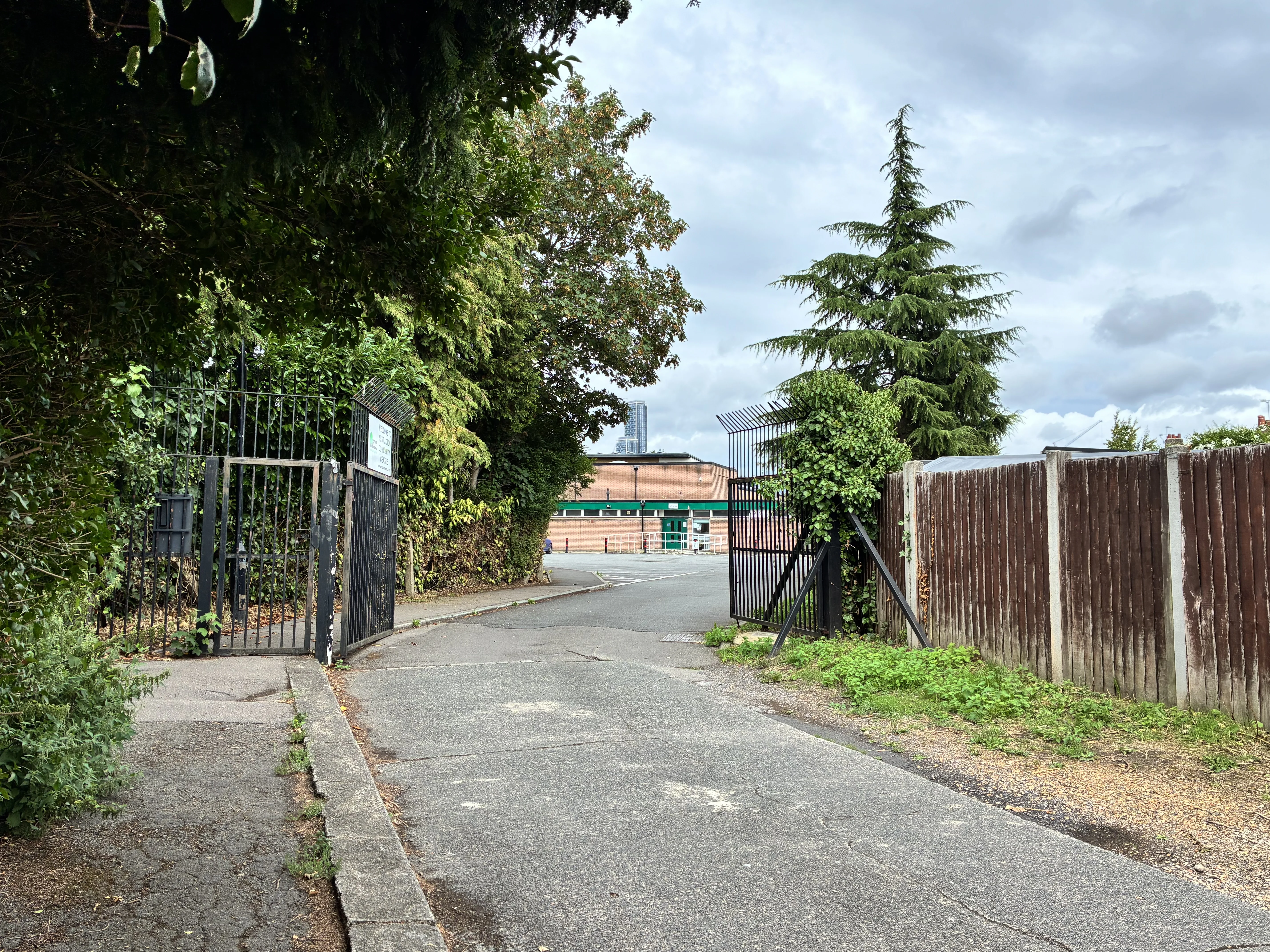 Entrance Driveway