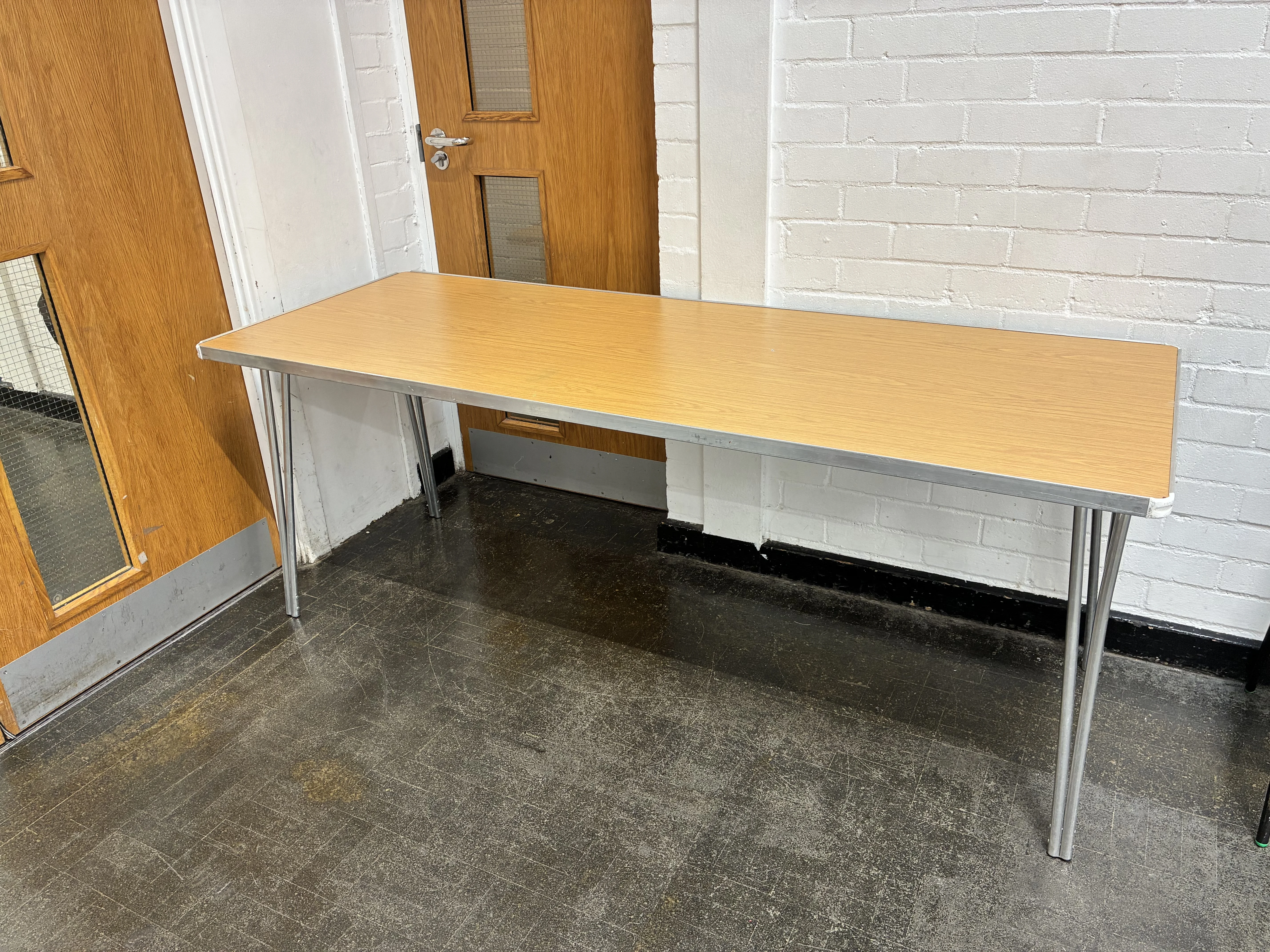 10 large folding tables included