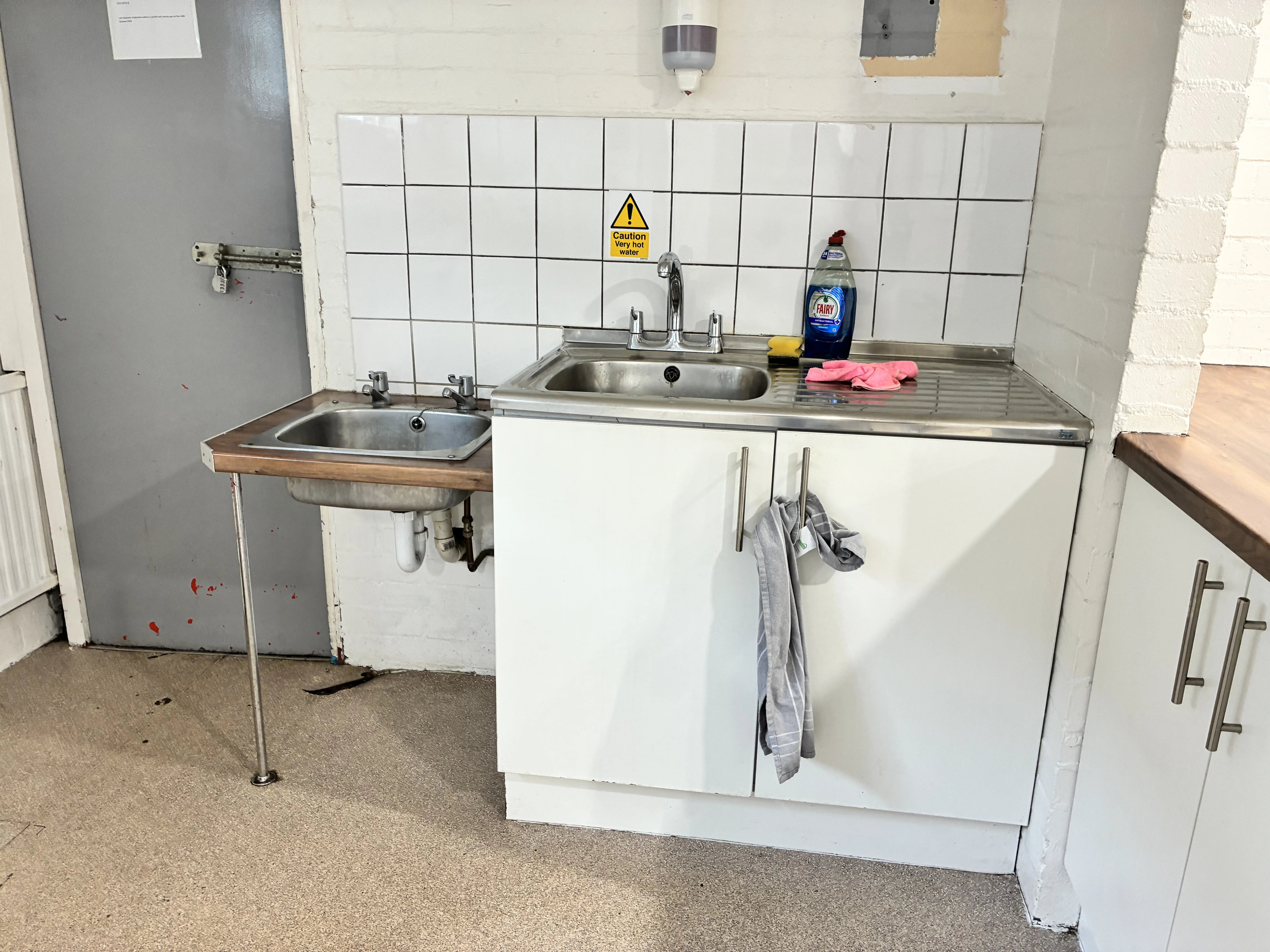 Kitchen sink and counter